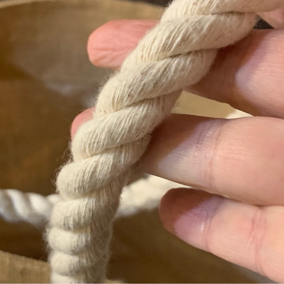 Huge jute bag with rope handles - Picture 7 of 10